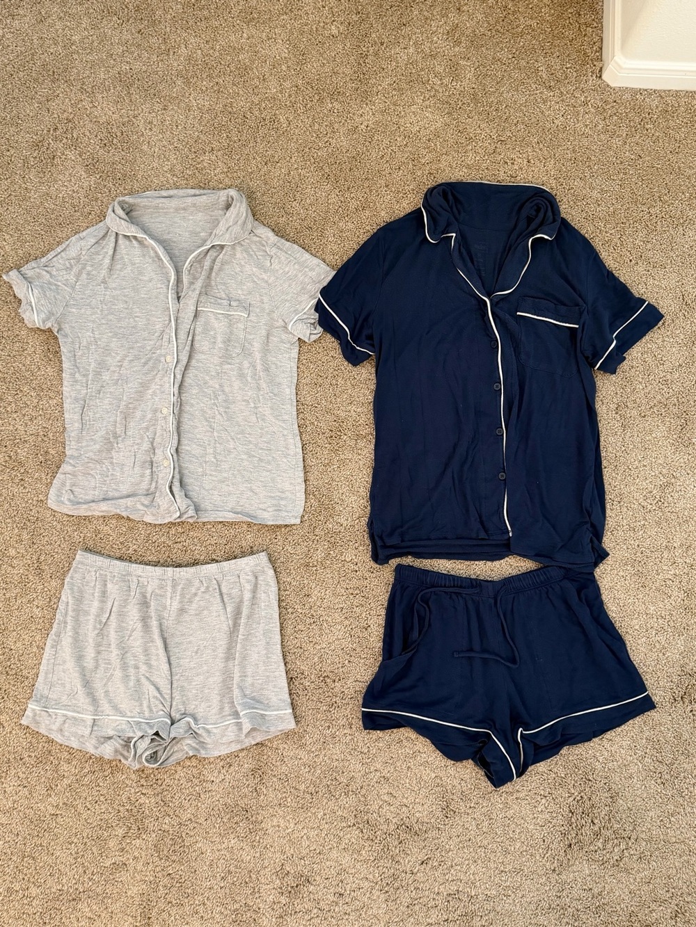 Auden Women's Short Sleeve Pajama Sets - Navy and Light Gray